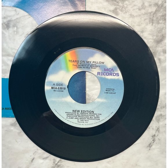 New Edition Tears on My Pillow / Bring Back the Memories 45 Pop 80s MCA 53019 - Picture 4 of 6